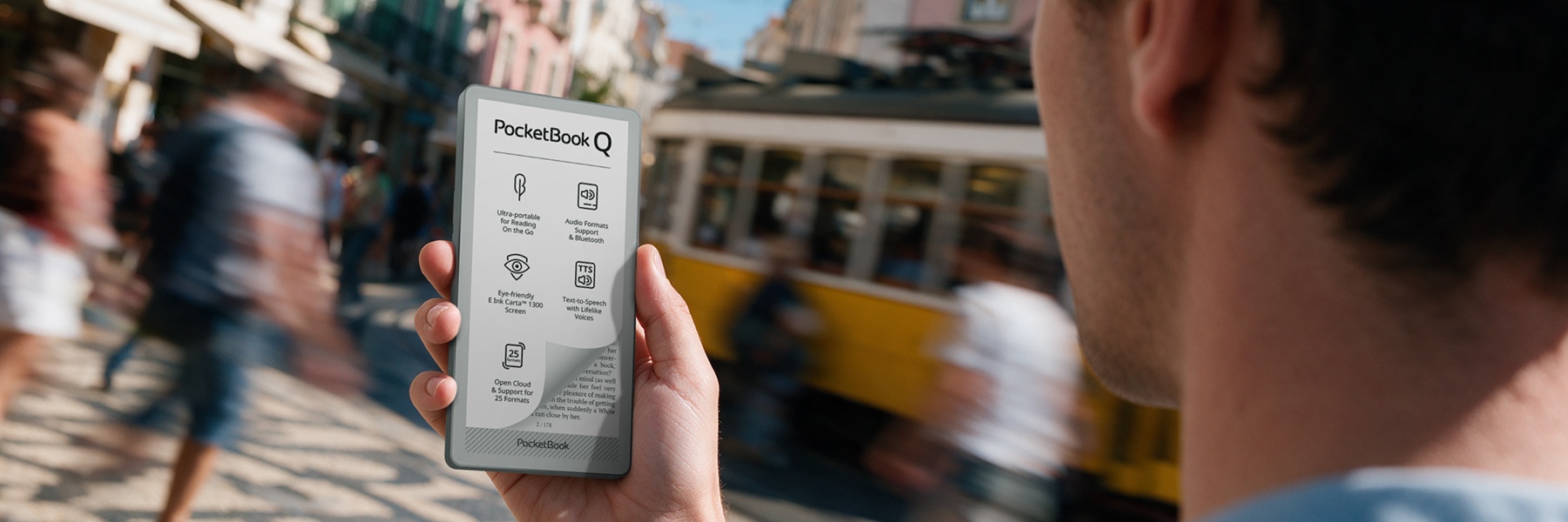 Žepni e-bralnik PocketBook Q v velikosti telefona na sejmu IFA 2026: priročen pripomoček za digitalni detox, branje in poslušanje zvočnih vsebin