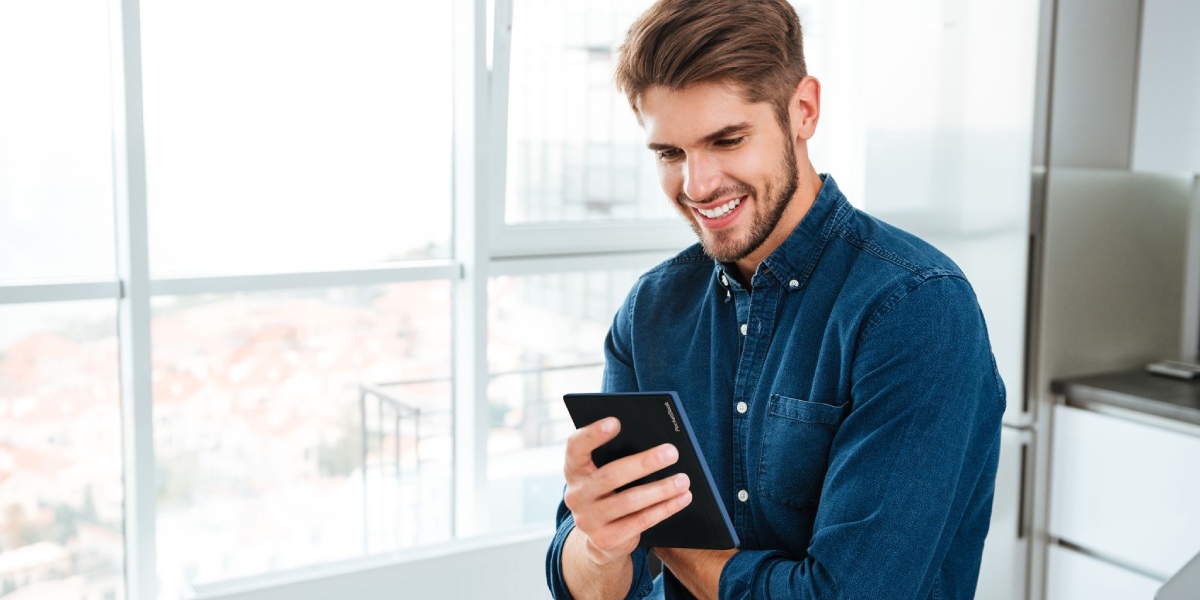 PocketBook Verse Pro: najnovejše tehnologije za elektronsko branje v kompaktnem ohišju